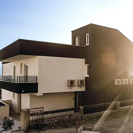 11 Makarska