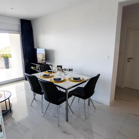 Apartment 11 Makarska